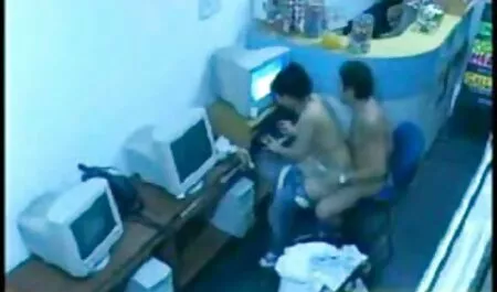 Cà phim sec ba ga rốt nhỏ với thỏ
