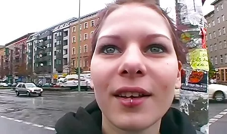 Mẹ lớn xin một chàng trai video sec ba gia trên chiếc ghế